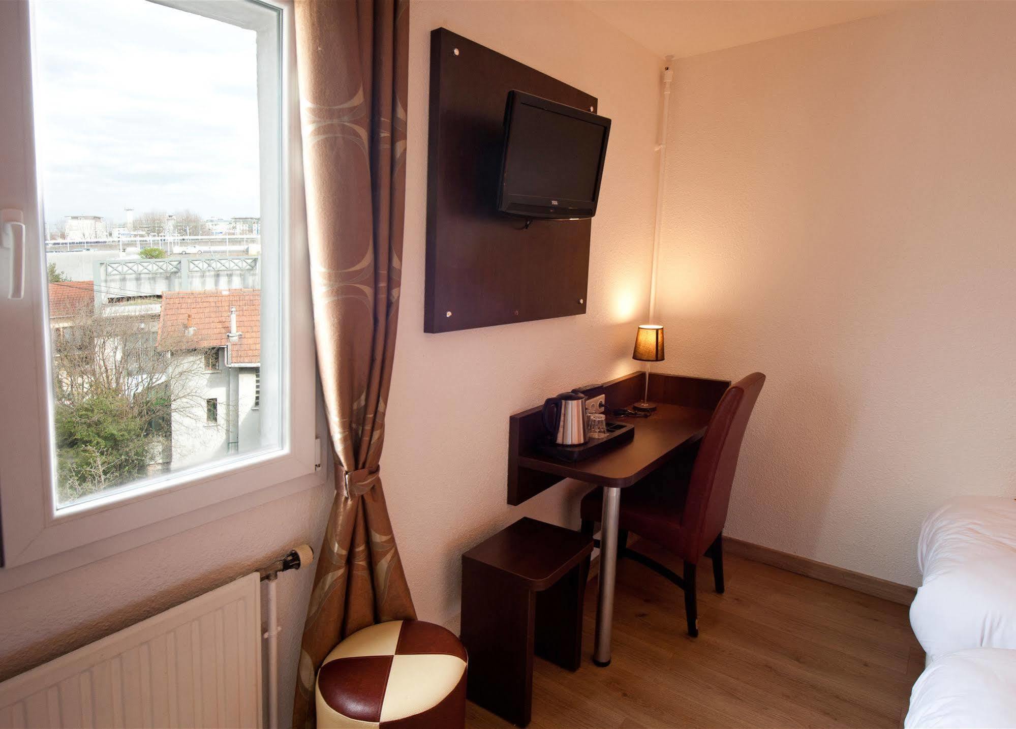 Milton Hotel Neuilly-Plaisance Eksteriør billede