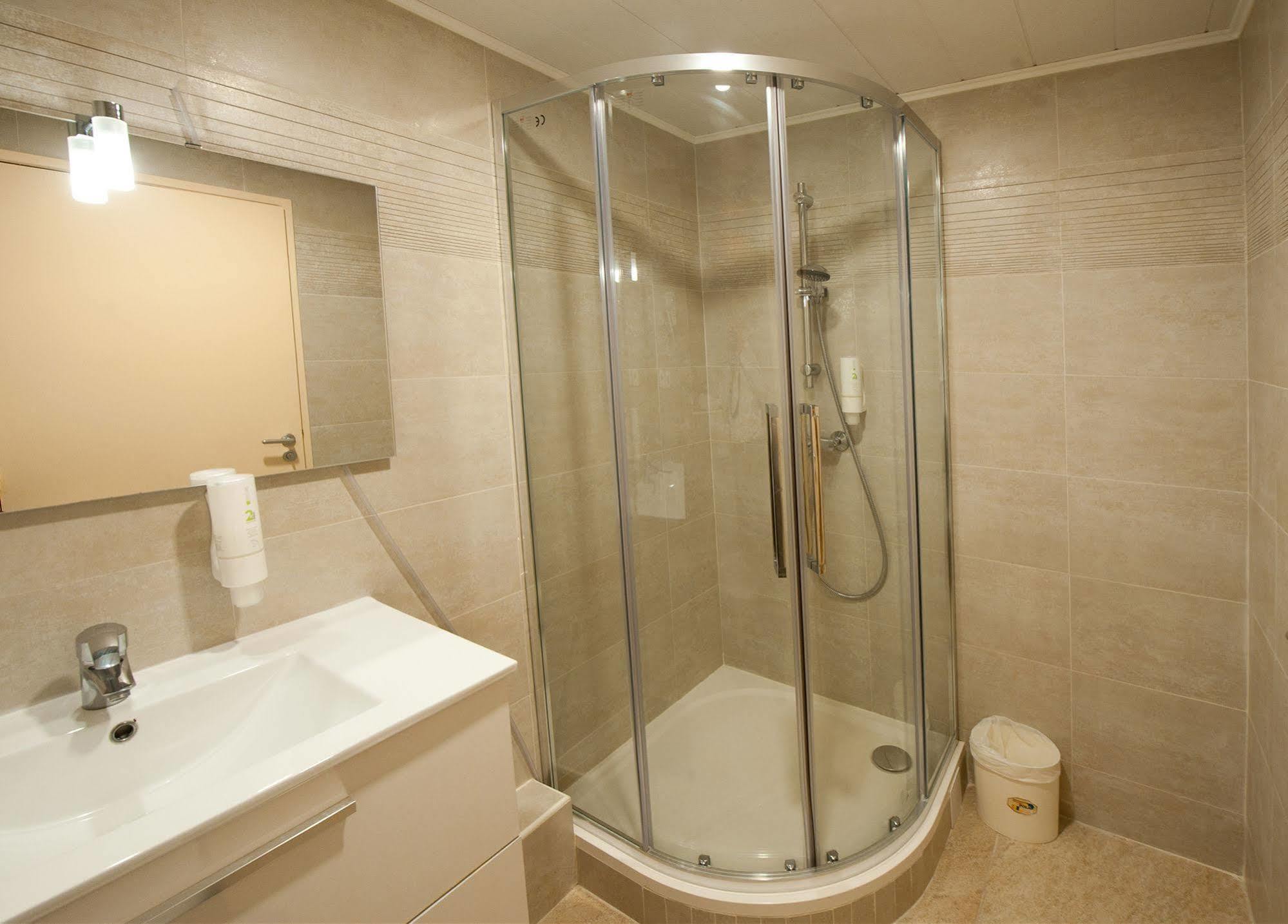 Milton Hotel Neuilly-Plaisance Eksteriør billede